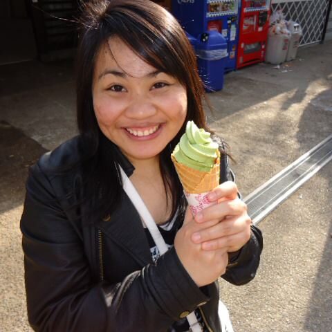 chatchaya_japan_green-tea-ice-cream-cone