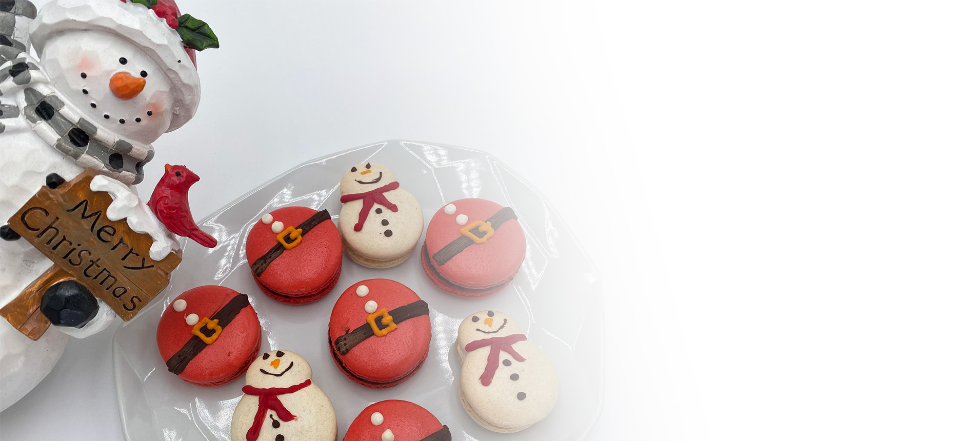 Christmas Macarons